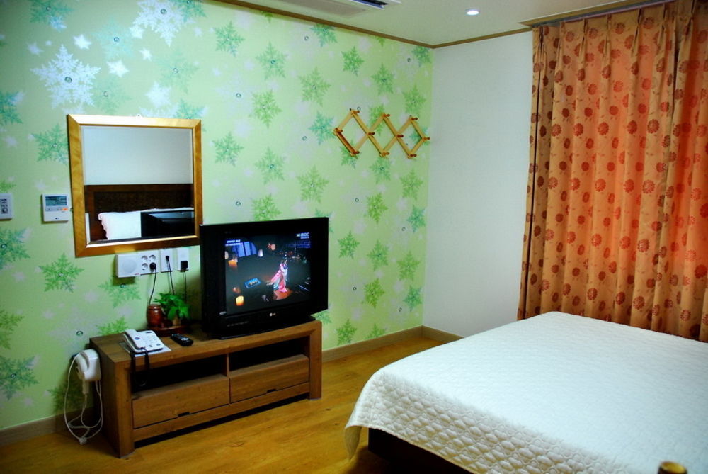 Jungmun Resort Jeju Seogwipo Exterior photo